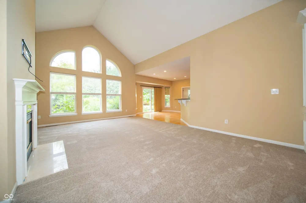 10539 Saddlestone Drive Fishers, IN 46040