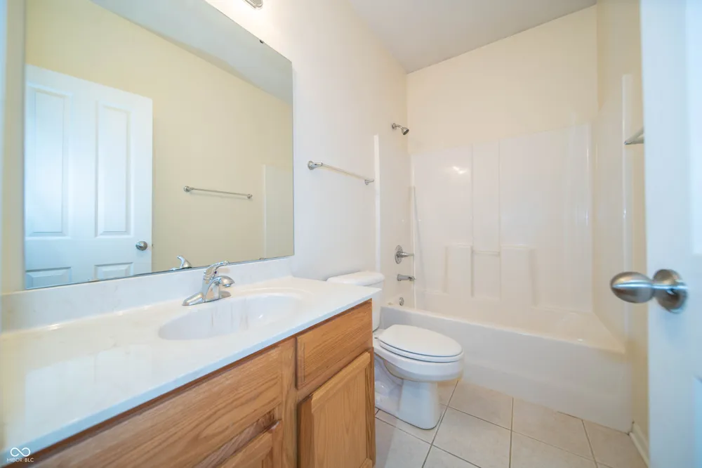 10539 Saddlestone Drive Fishers, IN 46040