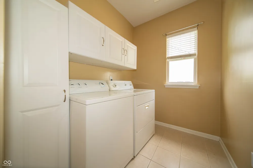 10539 Saddlestone Drive Fishers, IN 46040
