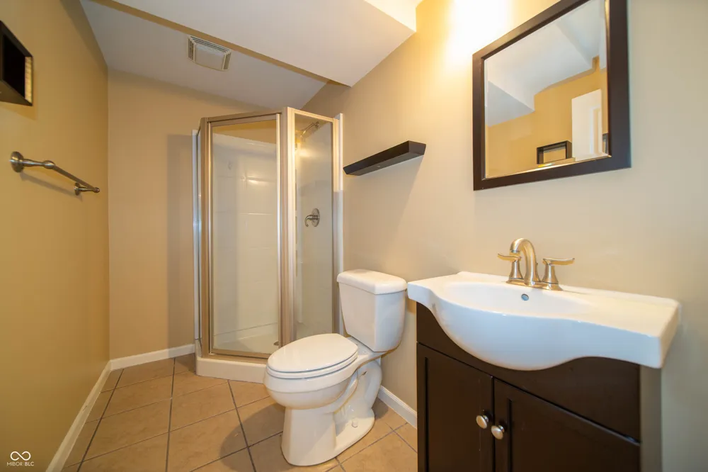 10539 Saddlestone Drive Fishers, IN 46040