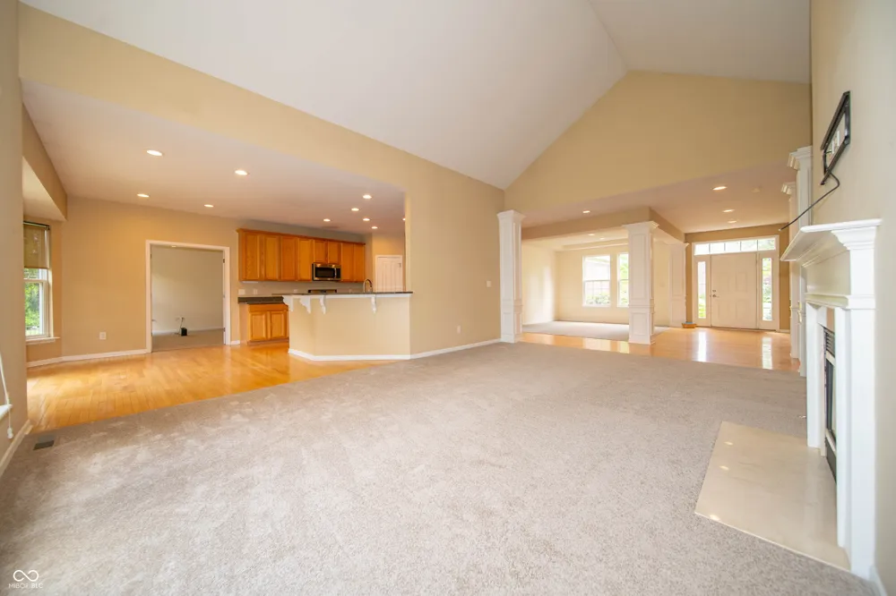 10539 Saddlestone Drive Fishers, IN 46040