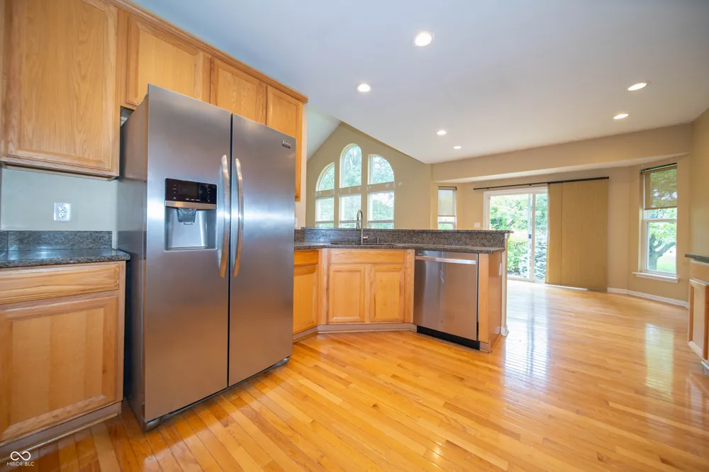 10539 Saddlestone Drive Fishers, IN 46040