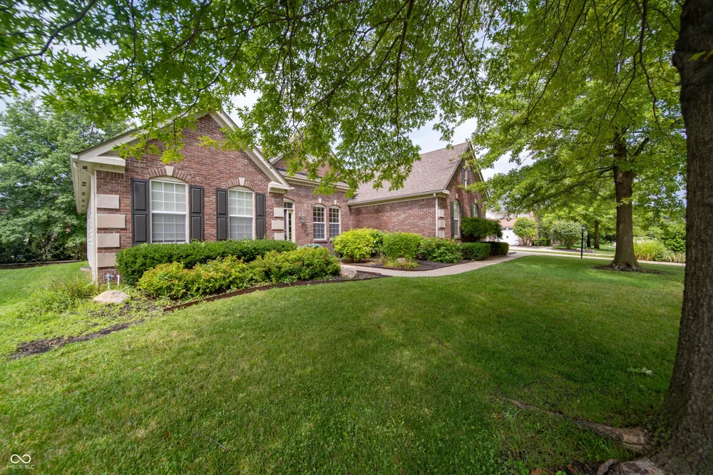 10539 Saddlestone Drive Fishers, IN 46040