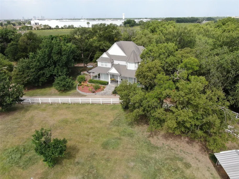 2600 Rosebud Lane Richland Hills, TX 76118