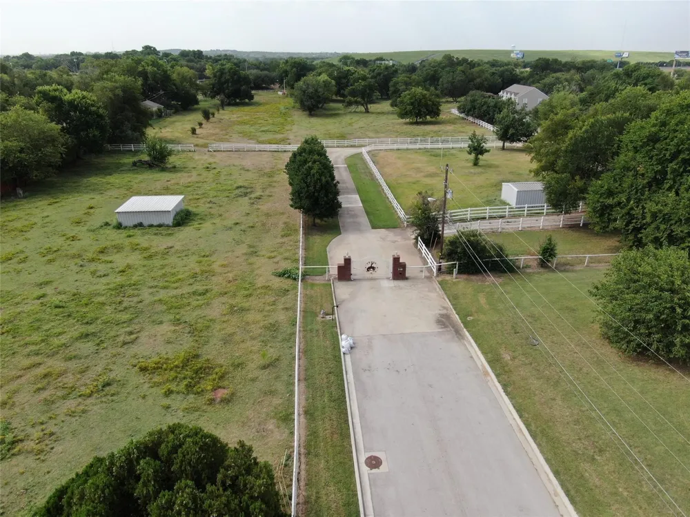 2600 Rosebud Lane Richland Hills, TX 76118
