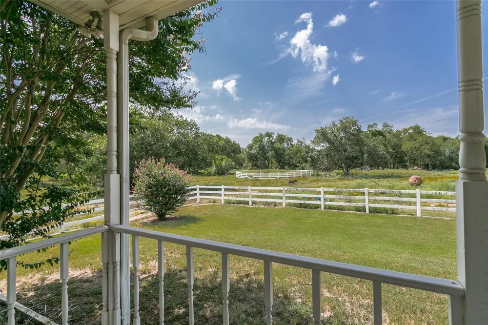 2600 Rosebud Lane Richland Hills, TX 76118