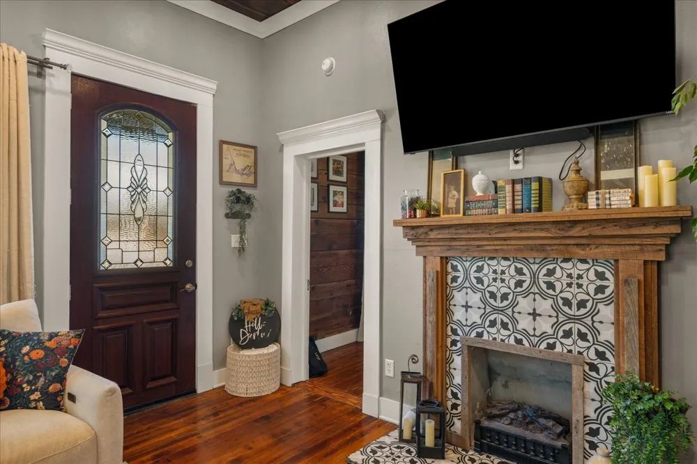 220 E Holley Street Alba, TX 75410