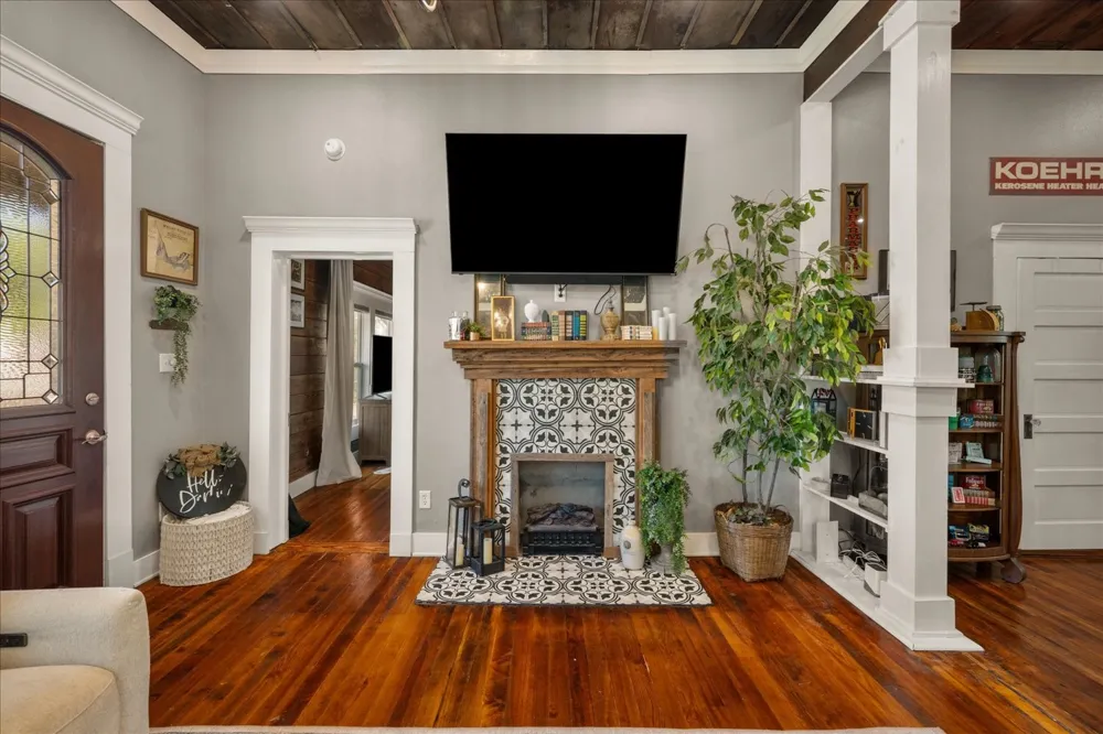 220 E Holley Street Alba, TX 75410