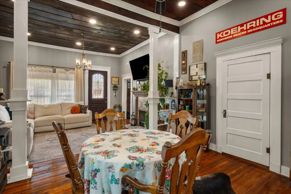 220 E Holley Street Alba, TX 75410