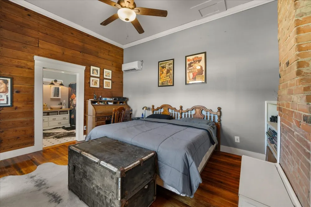 220 E Holley Street Alba, TX 75410