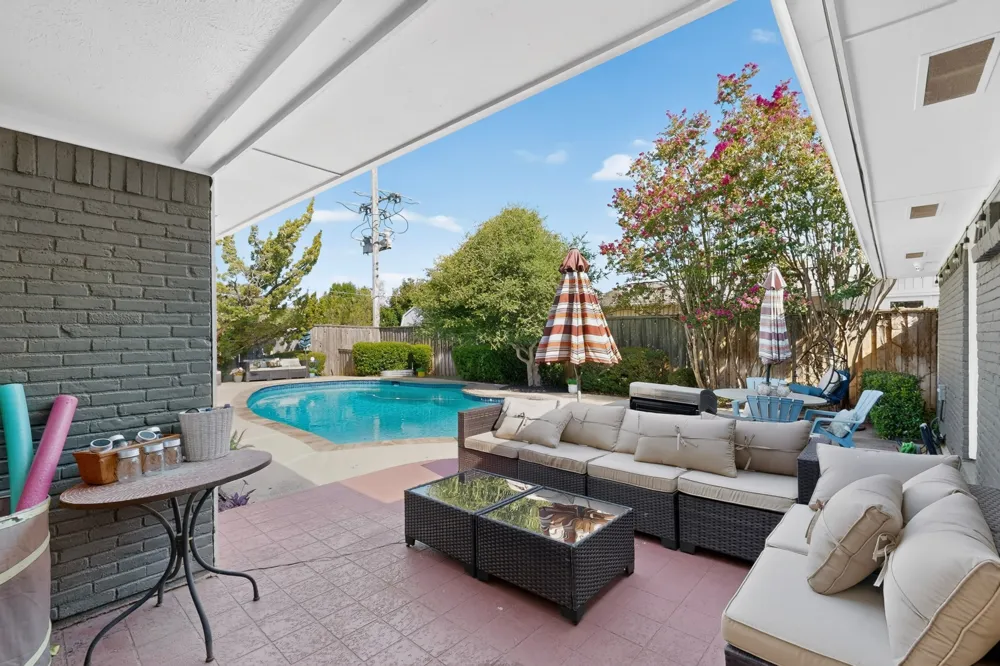 7611 El Pensador Drive Dallas, TX 75248