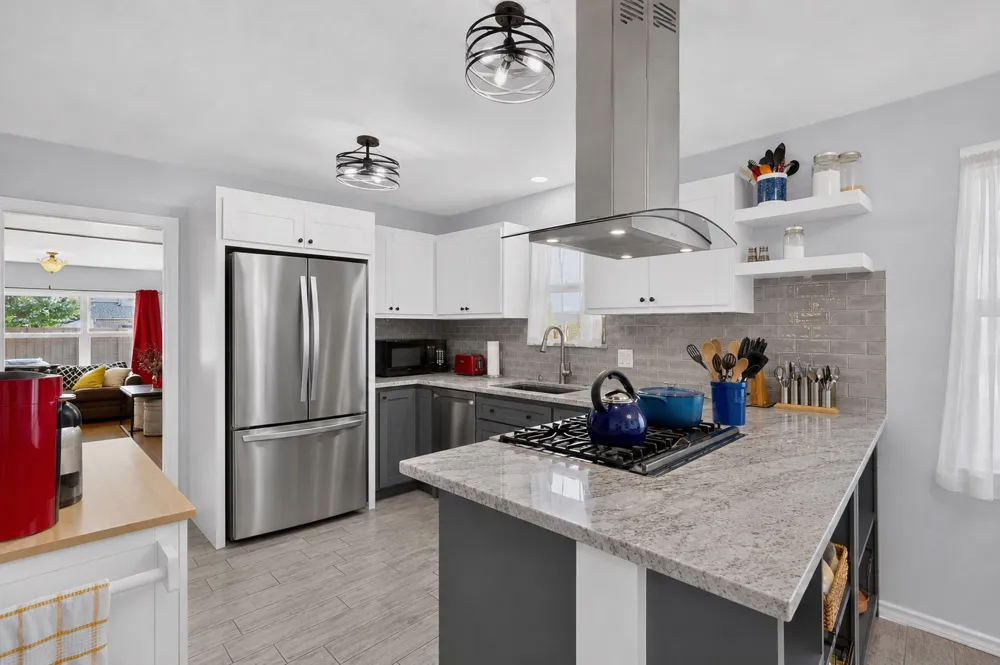7611 El Pensador Drive Dallas, TX 75248
