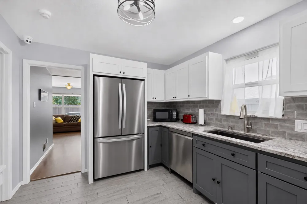 7611 El Pensador Drive Dallas, TX 75248