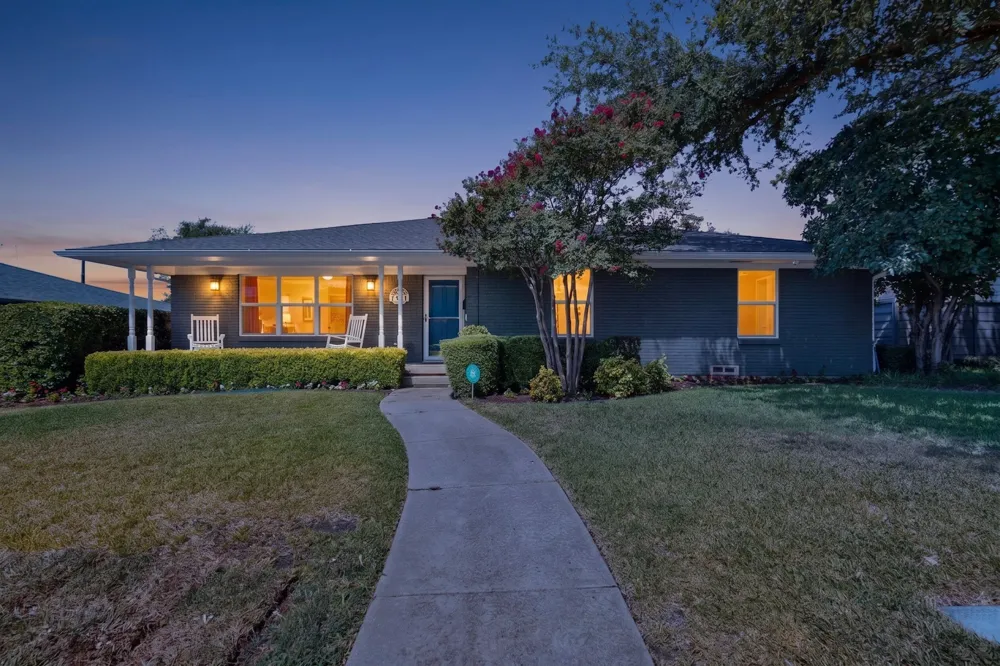 7611 El Pensador Drive Dallas, TX 75248