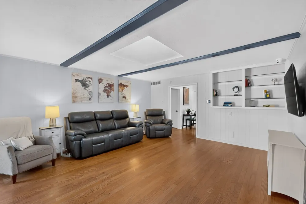 7611 El Pensador Drive Dallas, TX 75248