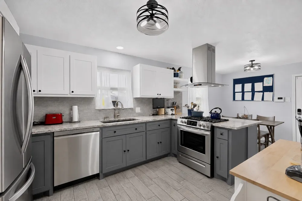7611 El Pensador Drive Dallas, TX 75248