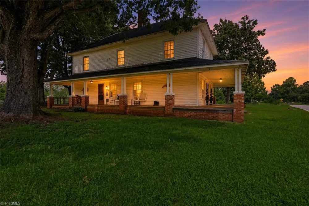 985 Traphill Road Hays, NC 28635