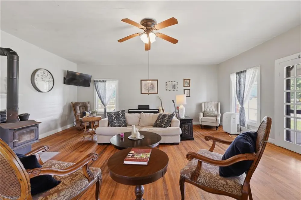 985 Traphill Road Hays, NC 28635