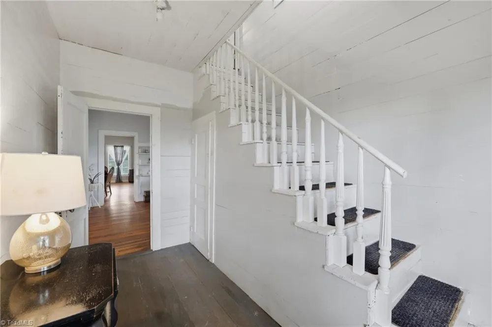 985 Traphill Road Hays, NC 28635