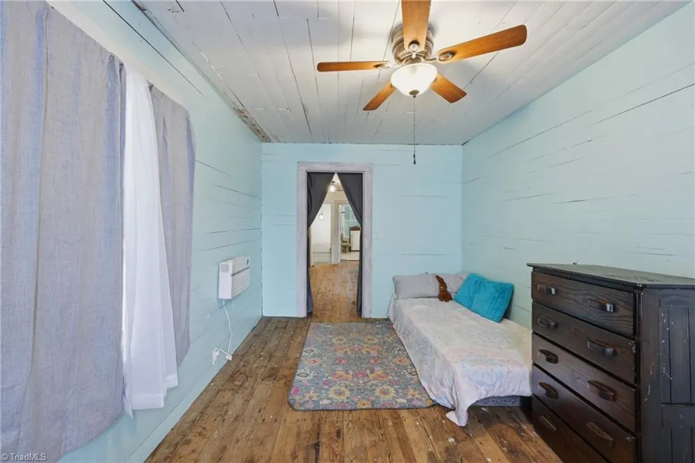 985 Traphill Road Hays, NC 28635