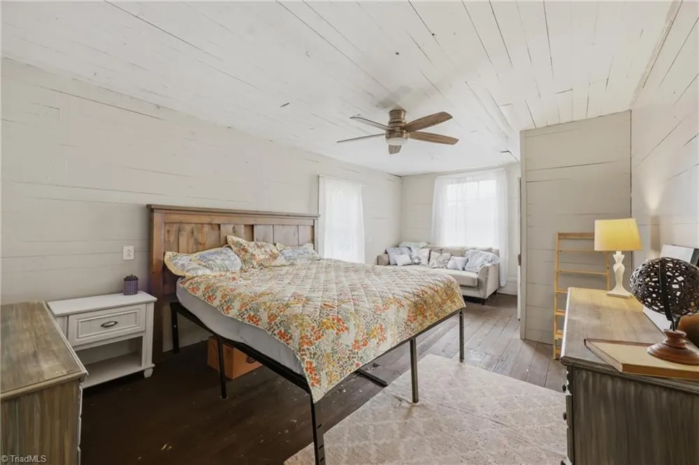 985 Traphill Road Hays, NC 28635