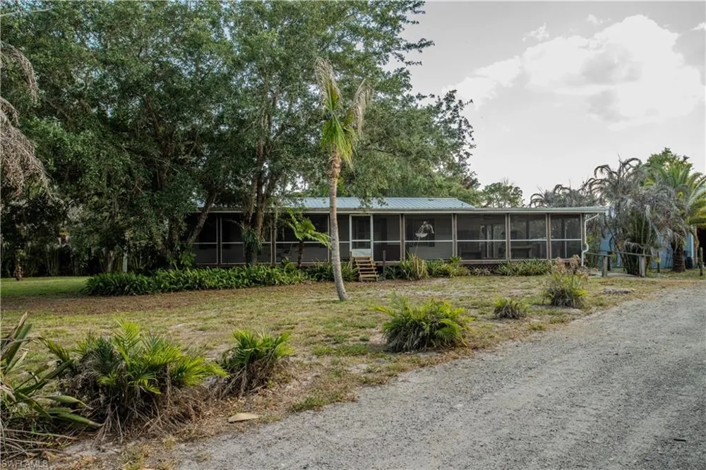 3880 Packinghouse Road Alva, FL 33920