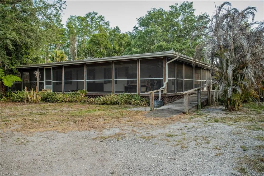 3880 Packinghouse Road Alva, FL 33920