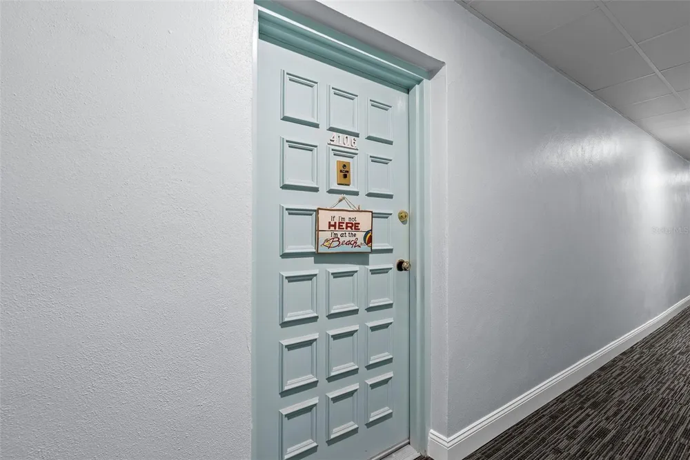 2700 BAYSHORE BOULEVARD #4106 Dunedin, FL 34698