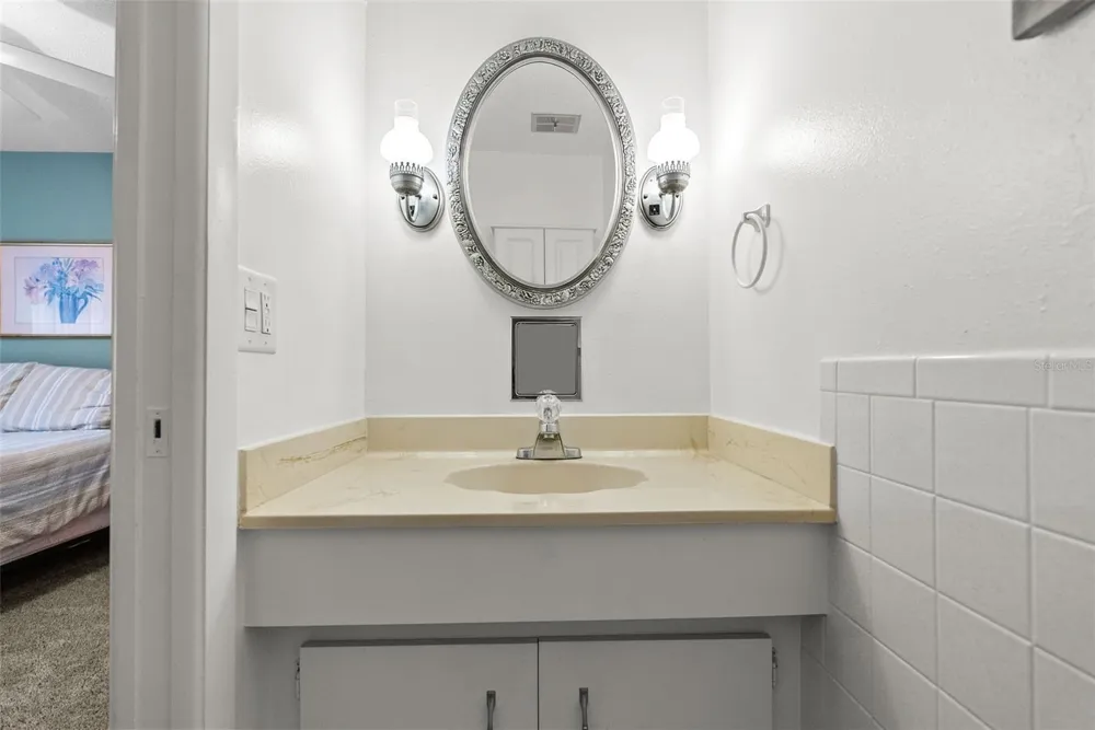 2700 BAYSHORE BOULEVARD #4106 Dunedin, FL 34698