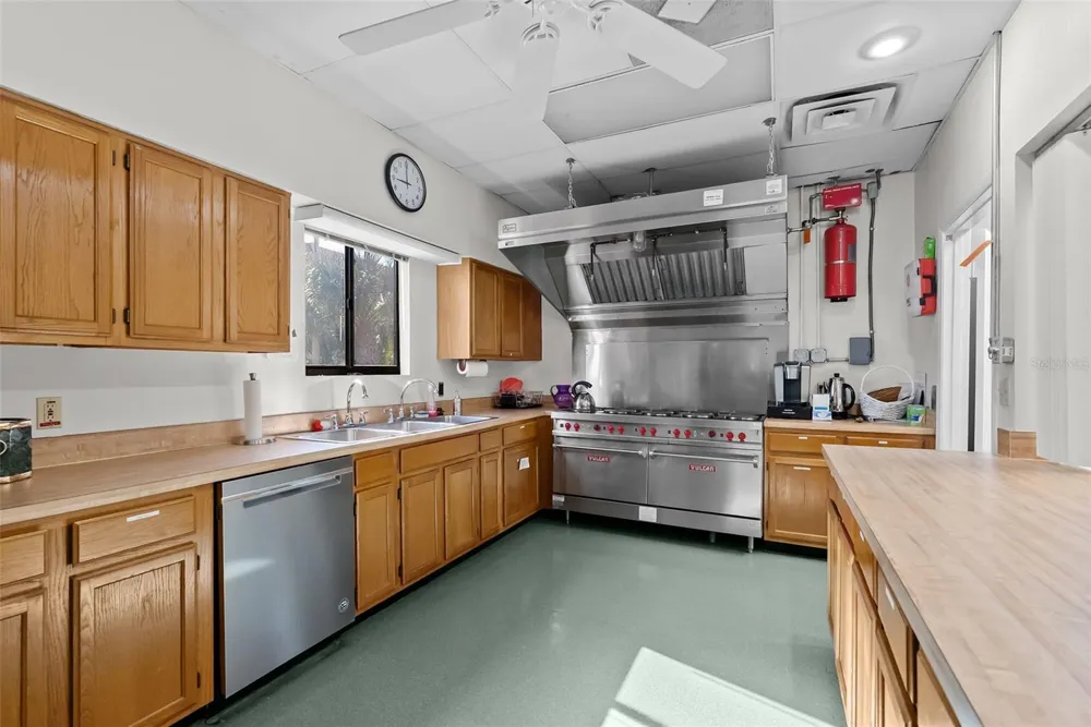 2700 BAYSHORE BOULEVARD #4106 Dunedin, FL 34698