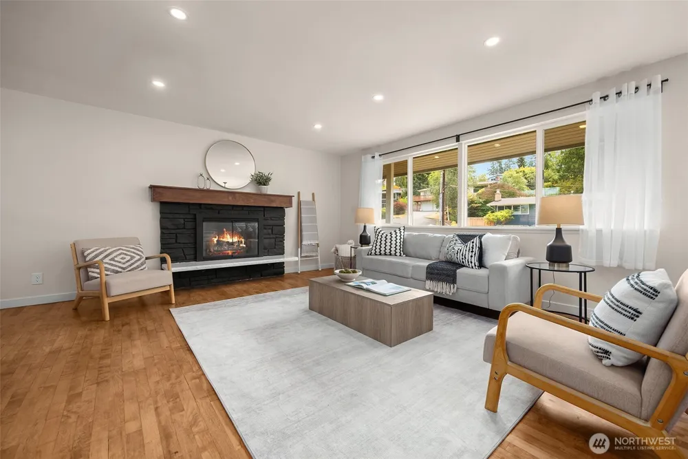 661 Birch Street Edmonds, WA 98020