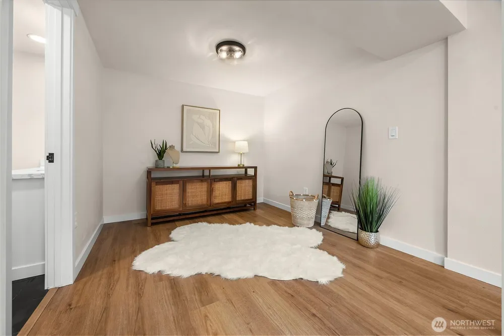 661 Birch Street Edmonds, WA 98020