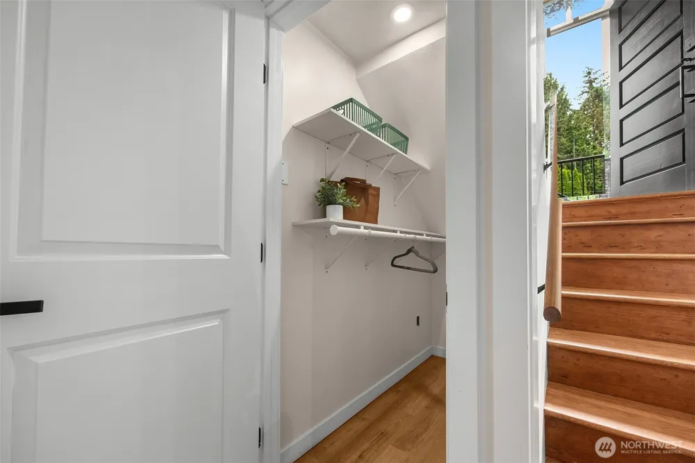 661 Birch Street Edmonds, WA 98020