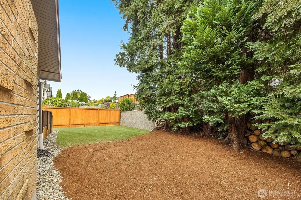 661 Birch Street Edmonds, WA 98020