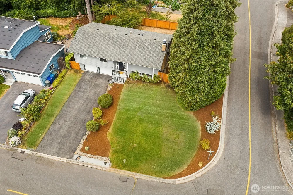 661 Birch Street Edmonds, WA 98020