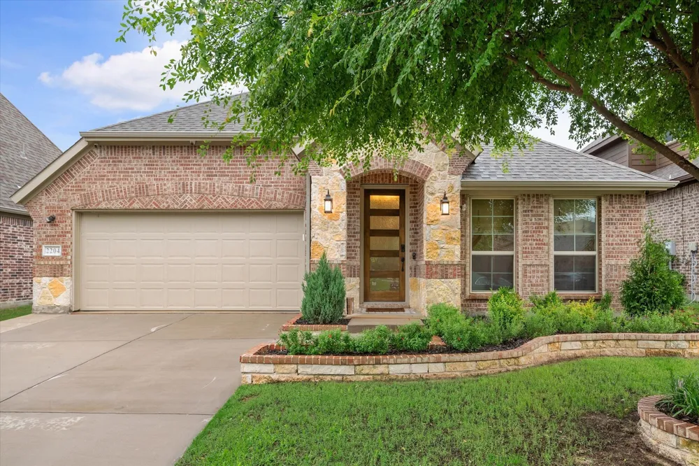 2204 Saratoga Drive Melissa, TX 75454