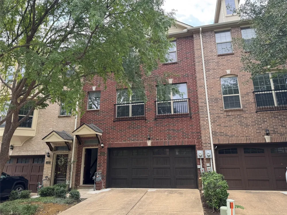 1444 Chase Lane Irving, TX 75063