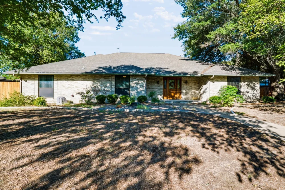 980 Lydia Street Stephenville, TX 76401