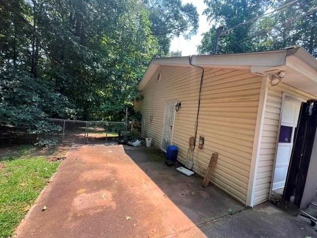 145 Bob White Drive Stockbridge, GA 30281