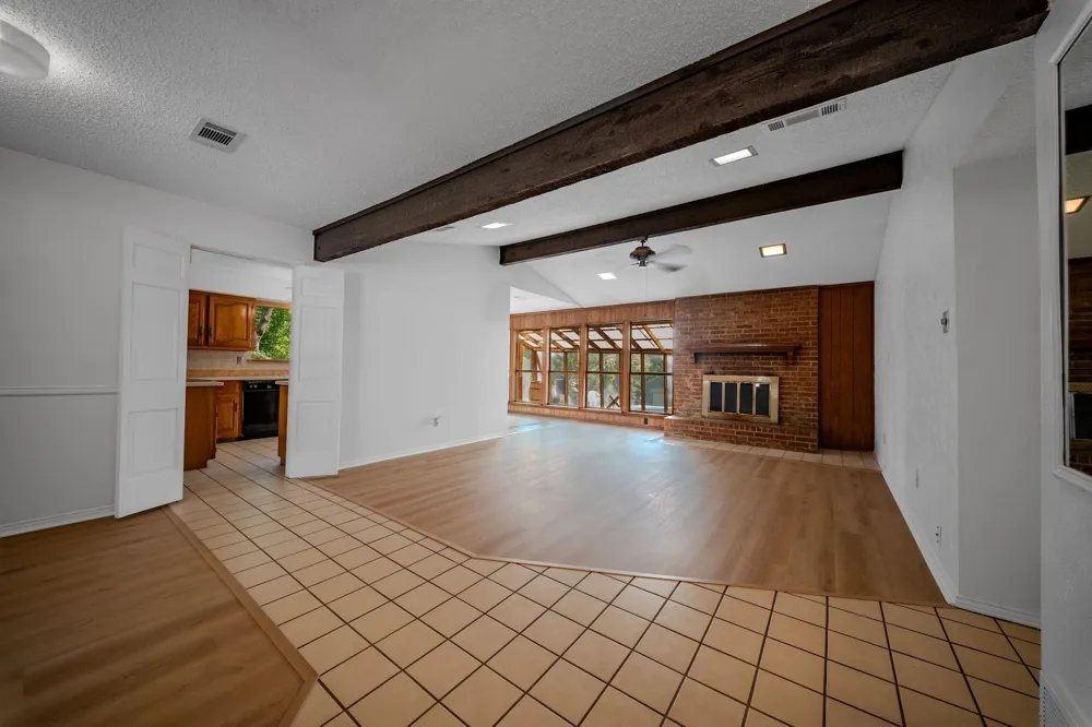 305 Shadowwood Trail Ovilla, TX 75154