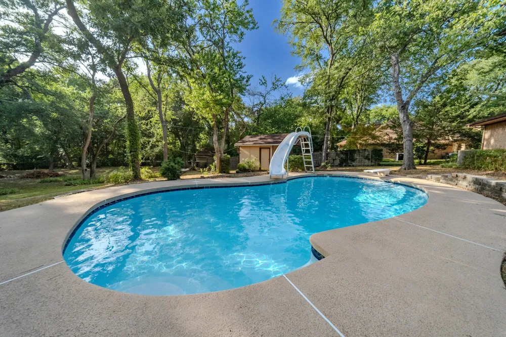 305 Shadowwood Trail Ovilla, TX 75154