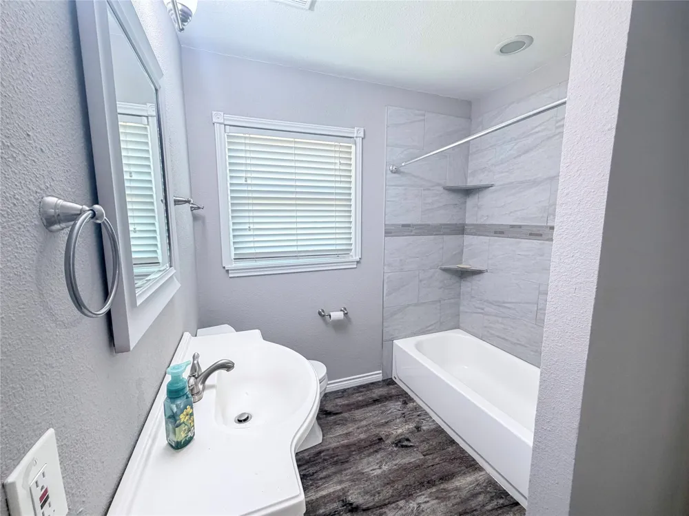 2117 Hickory Street Sherman, TX 75092