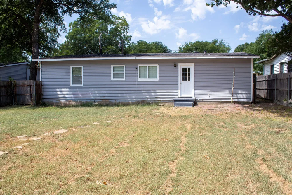 2117 Hickory Street Sherman, TX 75092