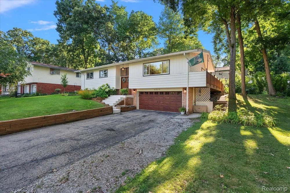 6023 Paramus Independence Charter Township, MI 48346