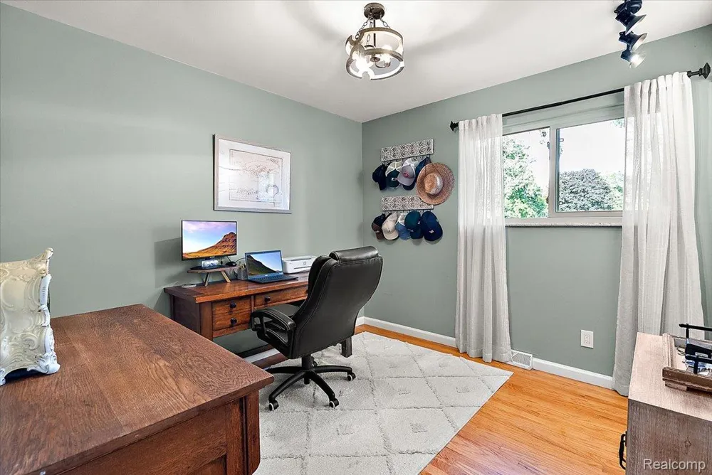 6023 Paramus Independence Charter Township, MI 48346