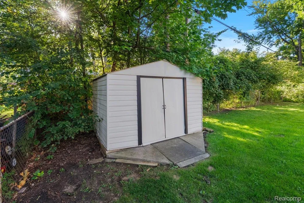 6023 Paramus Independence Charter Township, MI 48346