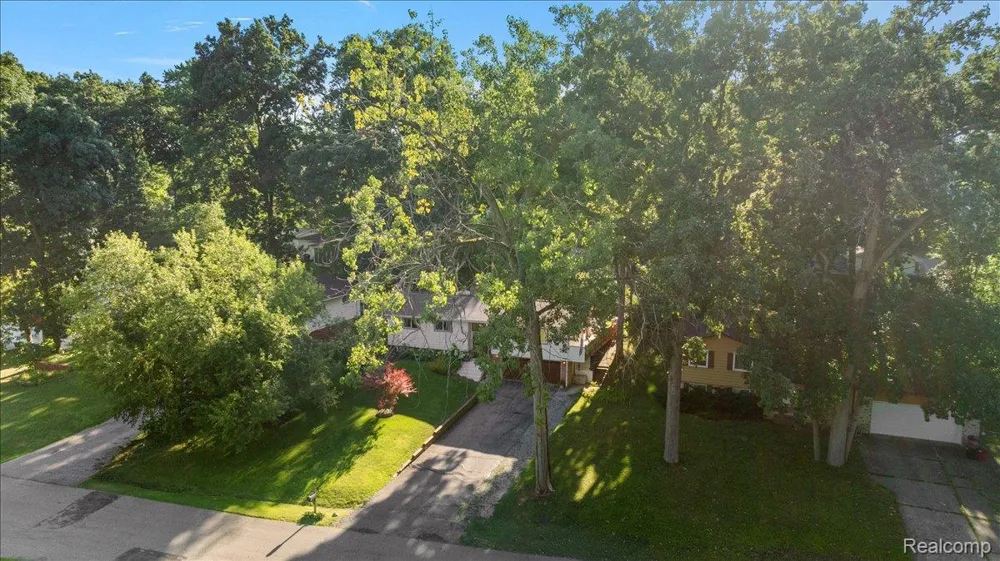 6023 Paramus Independence Charter Township, MI 48346