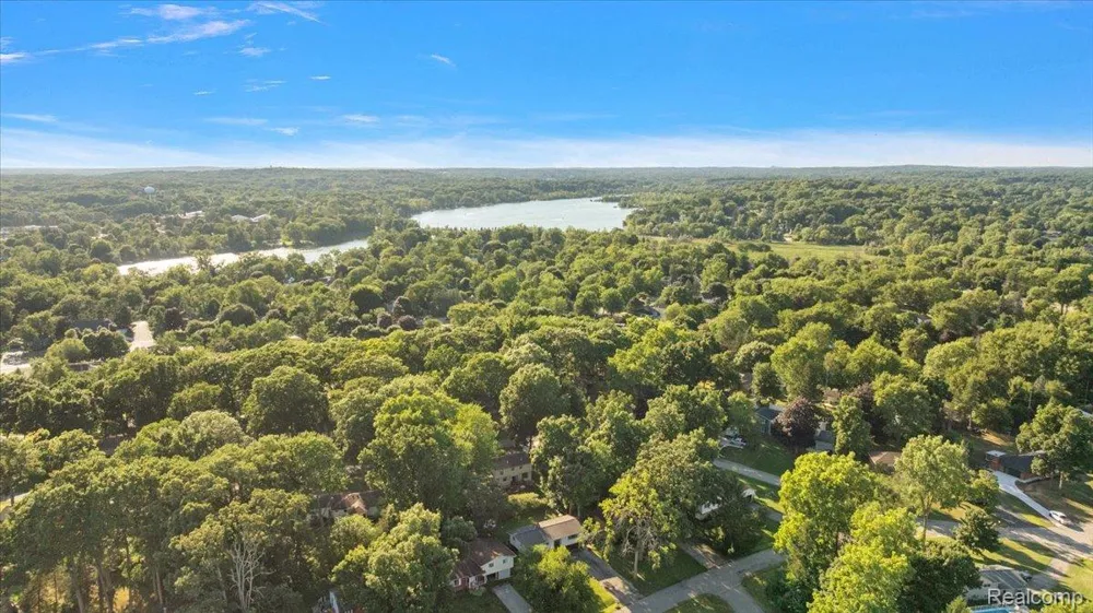 6023 Paramus Independence Charter Township, MI 48346