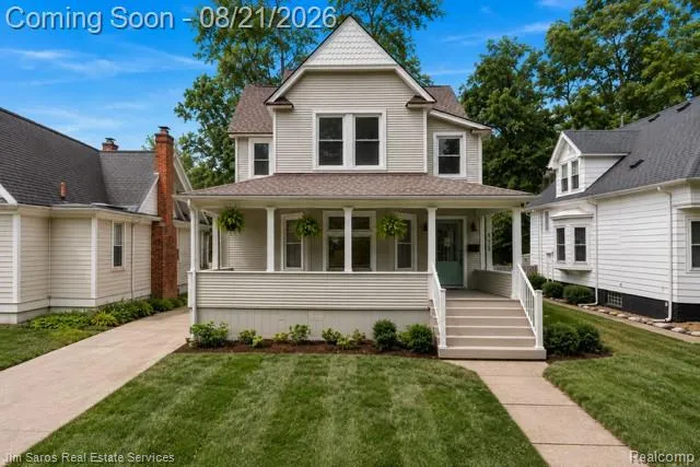 475 Saint Clair Avenue Grosse Pointe City, MI 48230