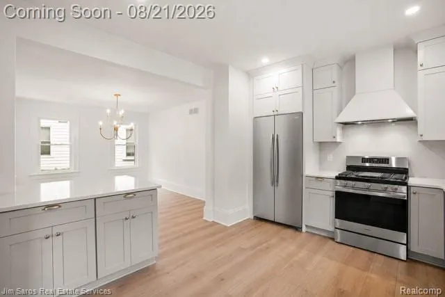475 Saint Clair Avenue Grosse Pointe City, MI 48230